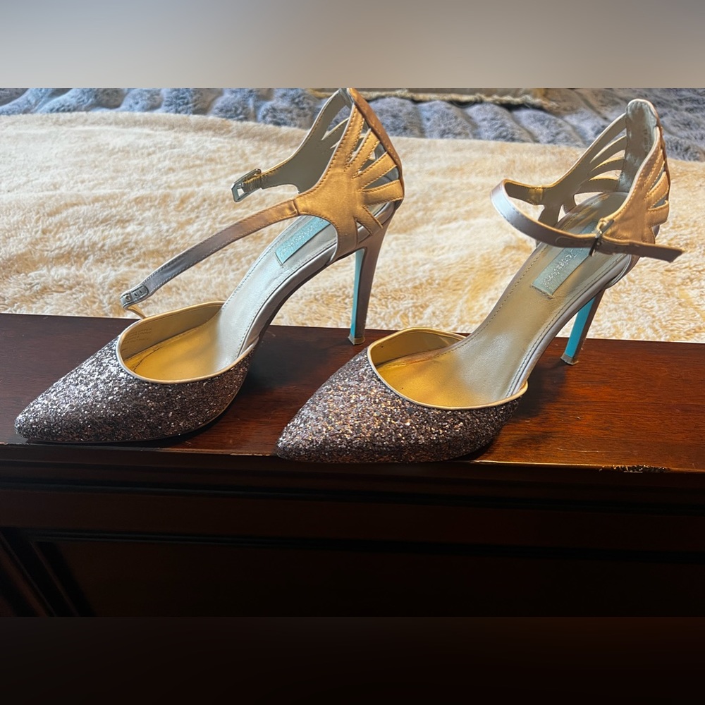 Besty Johnson heels. Rose gold sparkle heel